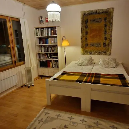 Perinnetalo Taivalkoskella Villa