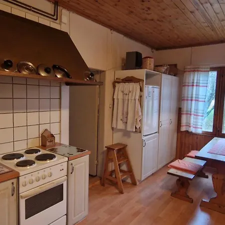 Perinnetalo Taivalkoskella Villa *