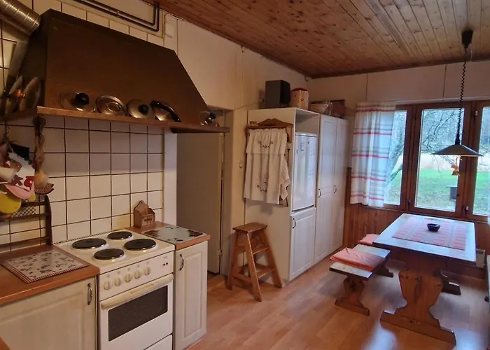 Perinnetalo Taivalkoskella Villa *